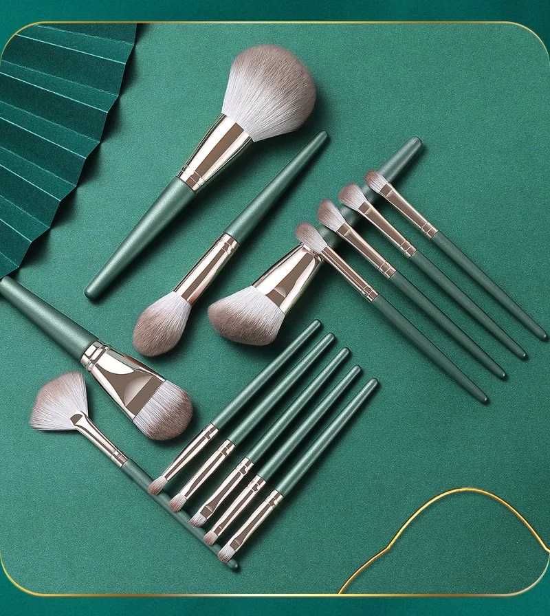 Sample Customization 14PCS Green Plastic Fashion Handle Portable Professional Makeup Brush New Hot Beauty Care Cosmetic Brush